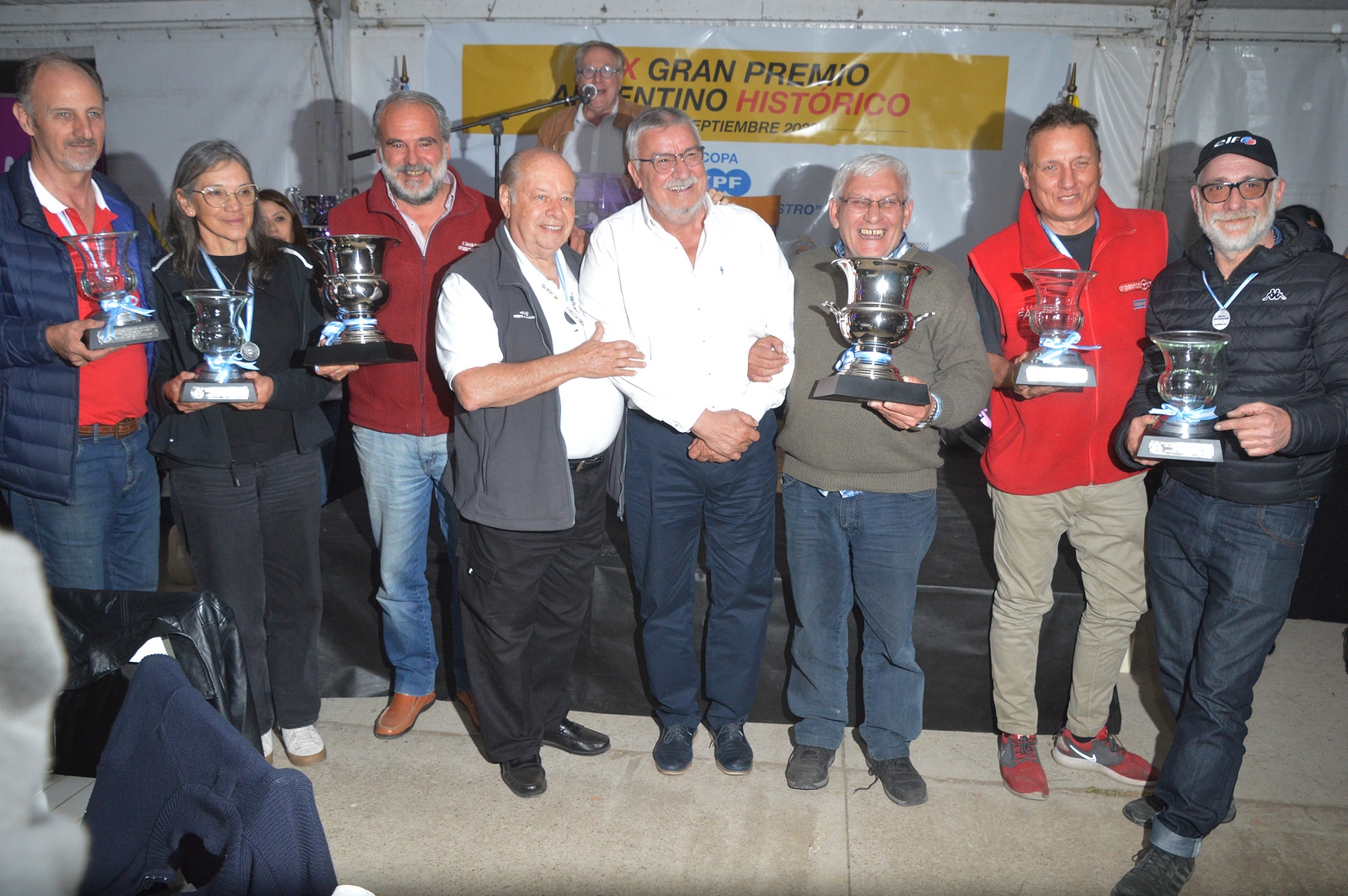 La Galeria de Fotos del 19° Gran Premio Argentino Histórico: Podio de Velocimetro - Foto Juan Biaggini xa Prensa ACA.JPG